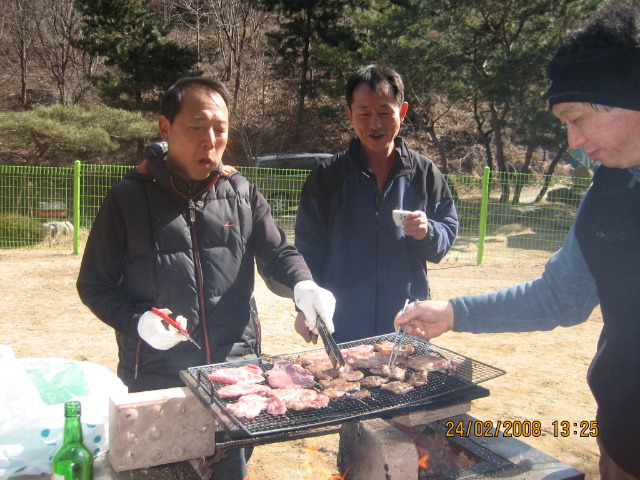 �̹����� Ŭ���ϸ� ������ ���� �� �ֽ��ϴ�.