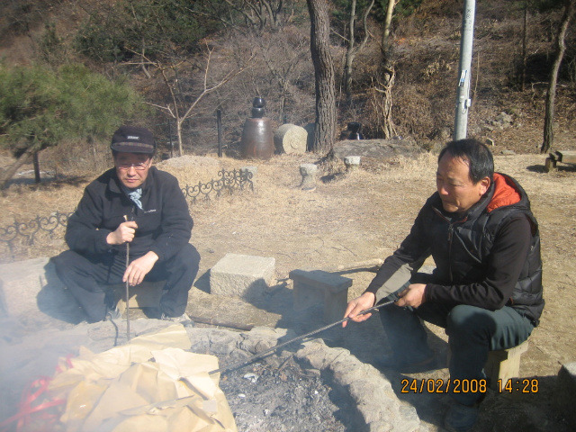 �̹����� Ŭ���ϸ� ������ ���� �� �ֽ��ϴ�.