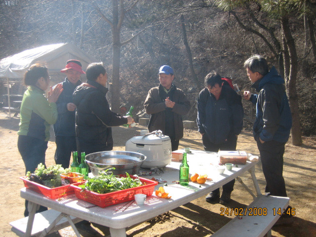 �̹����� Ŭ���ϸ� ������ ���� �� �ֽ��ϴ�.