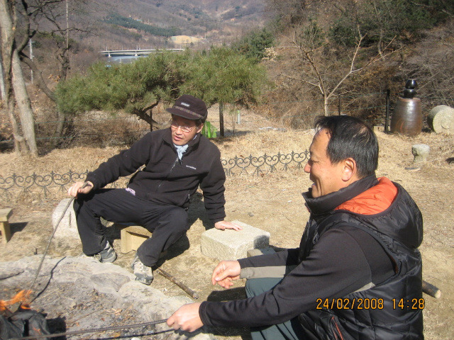 �̹����� Ŭ���ϸ� ������ ���� �� �ֽ��ϴ�.